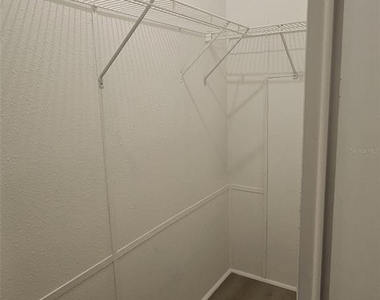 6519 Ne 23rd Avenue - Photo Thumbnail 16