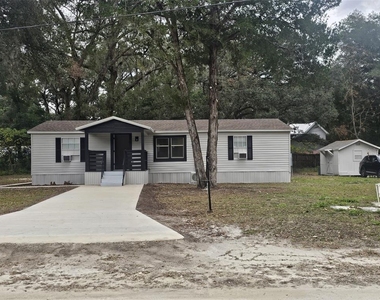 6519 Ne 23rd Avenue - Photo Thumbnail 1