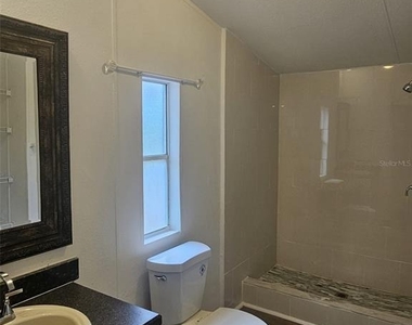 6519 Ne 23rd Avenue - Photo Thumbnail 14