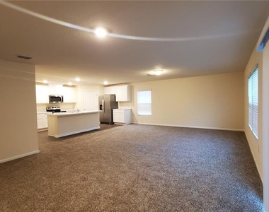 44 Barrington Drive - Photo Thumbnail 2