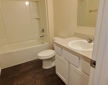 44 Barrington Drive - Photo Thumbnail 17