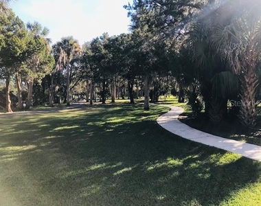 100 Palm Harbor Parkway - Photo Thumbnail 11
