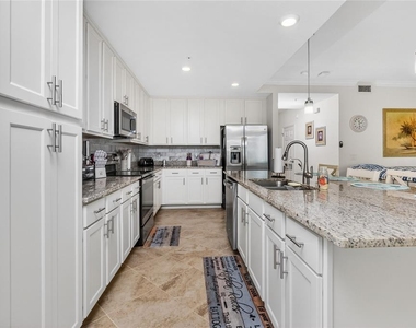 14081 Heritage Landing Boulevard - Photo Thumbnail 2