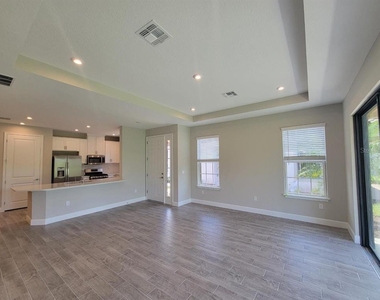 5331 Rushmere Court - Photo Thumbnail 3