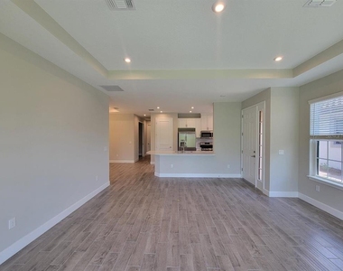 5331 Rushmere Court - Photo Thumbnail 4