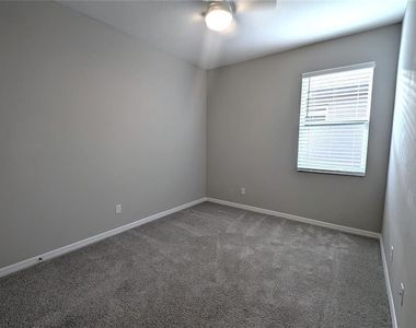 8545 Cache Drive - Photo Thumbnail 17