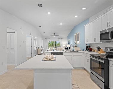 12390 Wellen Golf Street - Photo Thumbnail 26
