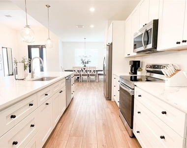 3399 La Goy Street - Photo Thumbnail 9