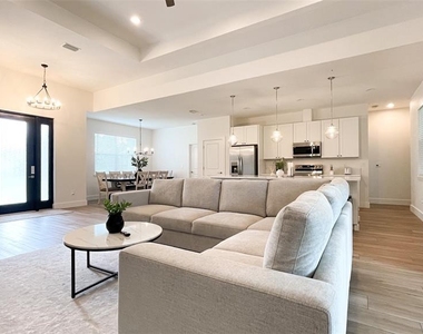3399 La Goy Street - Photo Thumbnail 11
