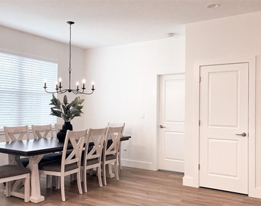 3399 La Goy Street - Photo Thumbnail 7