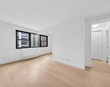 East 39th Street - Photo Thumbnail 1