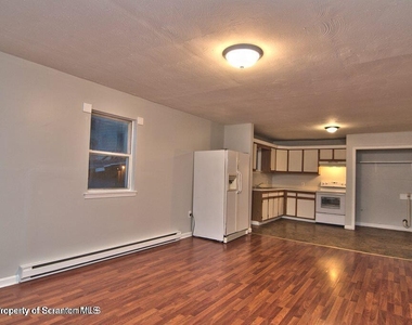 1418 N Main (apt B) Street - Photo Thumbnail 1