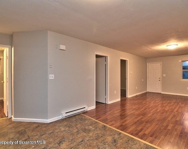 1418 N Main (apt B) Street - Photo Thumbnail 10