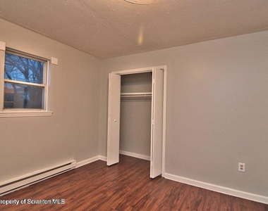 1418 N Main (apt B) Street - Photo Thumbnail 15