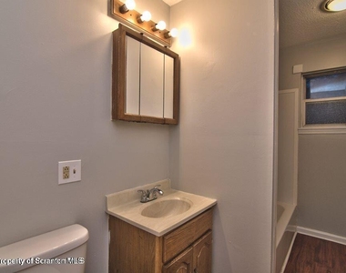 1418 N Main (apt B) Street - Photo Thumbnail 11