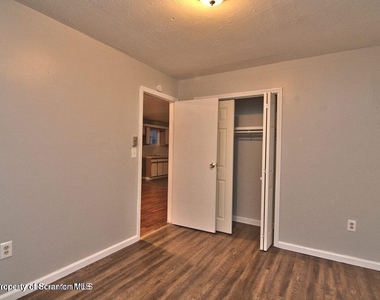 1418 N Main (apt B) Street - Photo Thumbnail 19