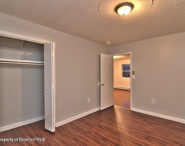1418 N Main (apt B) Street - Photo Thumbnail 16