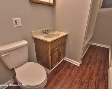 1418 N Main (apt B) Street - Photo Thumbnail 12