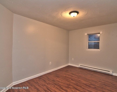 1418 N Main (apt B) Street - Photo Thumbnail 14