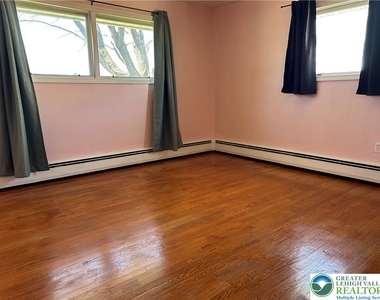 3318 N 3rd Street - Photo Thumbnail 7