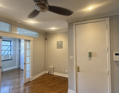 279 East 10th Street - Photo Thumbnail 10