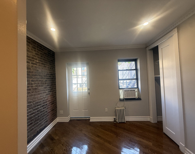 279 East 10th Street - Photo Thumbnail 2