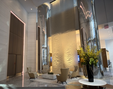 East 44th Street, New York, NY 10017 - Photo Thumbnail 12