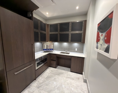East 44th Street, New York, NY 10017 - Photo Thumbnail 11