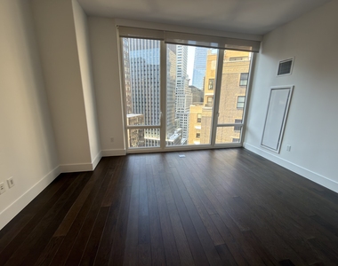 East 44th Street, New York, NY 10017 - Photo Thumbnail 1