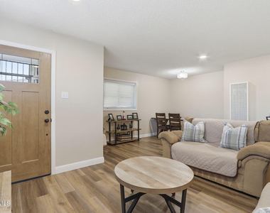 4873 Mcgregor Drive - Photo Thumbnail 8