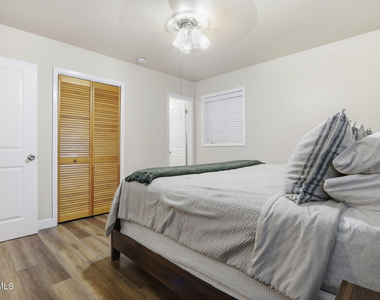 4873 Mcgregor Drive - Photo Thumbnail 34