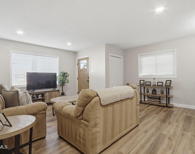 4873 Mcgregor Drive - Photo Thumbnail 12