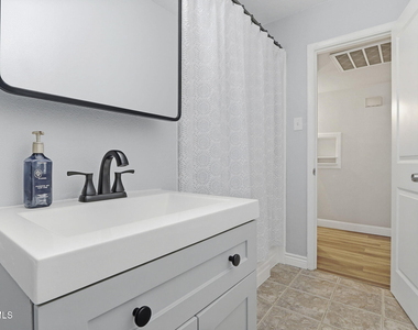4873 Mcgregor Drive - Photo Thumbnail 22