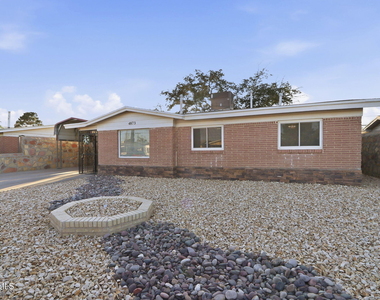 4873 Mcgregor Drive - Photo Thumbnail 2