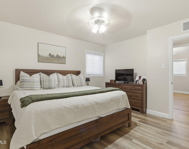 4873 Mcgregor Drive - Photo Thumbnail 31