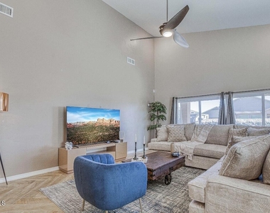 2816 Sammy Cervantes Street - Photo Thumbnail 7