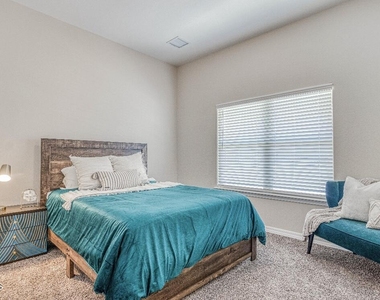 2816 Sammy Cervantes Street - Photo Thumbnail 34