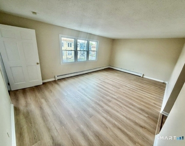 114 Waldorf Avenue - Photo Thumbnail 2