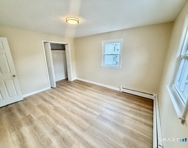 114 Waldorf Avenue - Photo Thumbnail 4