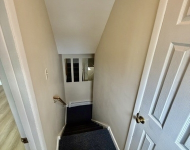 114 Waldorf Avenue - Photo Thumbnail 8