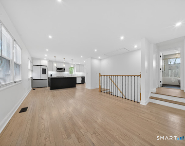 20 Oakridge Road - Photo Thumbnail 11