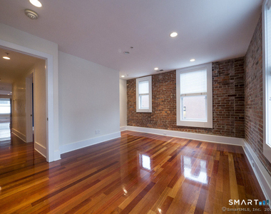 116 Crown Street - Photo Thumbnail 10