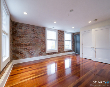 116 Crown Street - Photo Thumbnail 12