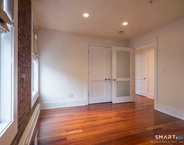 116 Crown Street - Photo Thumbnail 7
