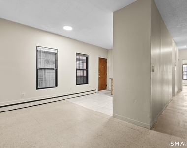 26 Lawrence Street - Photo Thumbnail 10