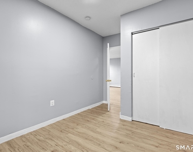 26 Lawrence Street - Photo Thumbnail 12