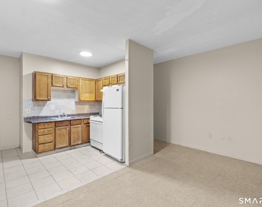 26 Lawrence Street - Photo Thumbnail 2