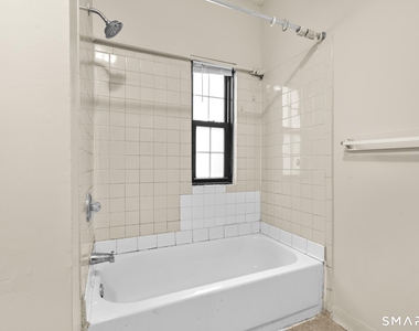 26 Lawrence Street - Photo Thumbnail 12