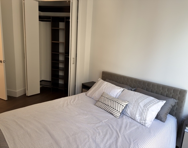 East 44th Street, New York, NY 10017 - Photo Thumbnail 3