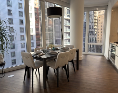 East 44th Street, New York, NY 10017 - Photo Thumbnail 1